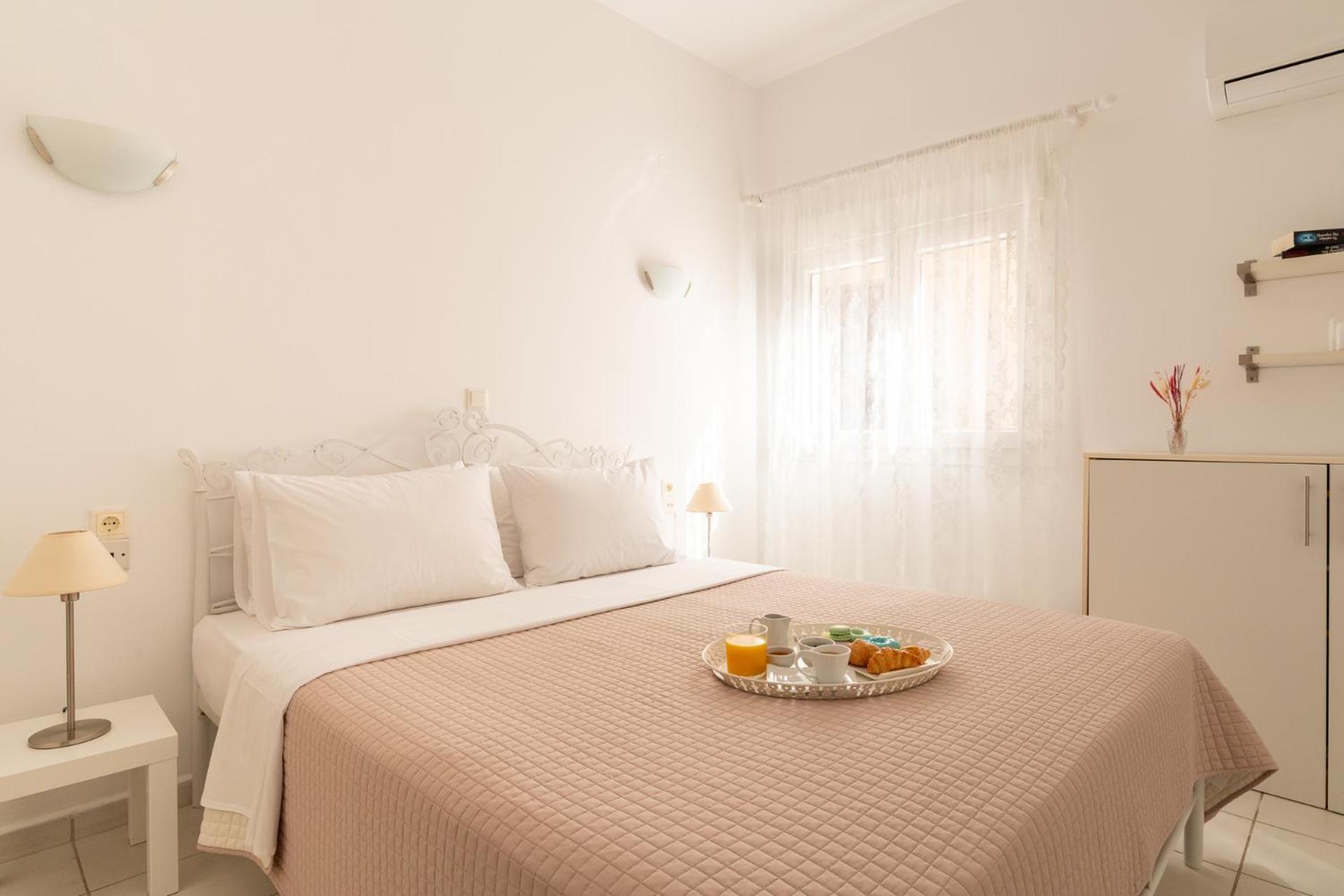 Elio A 1Bdr Apt With Garden 1 Min From The Beach By Hospi Iraklio Exterior foto