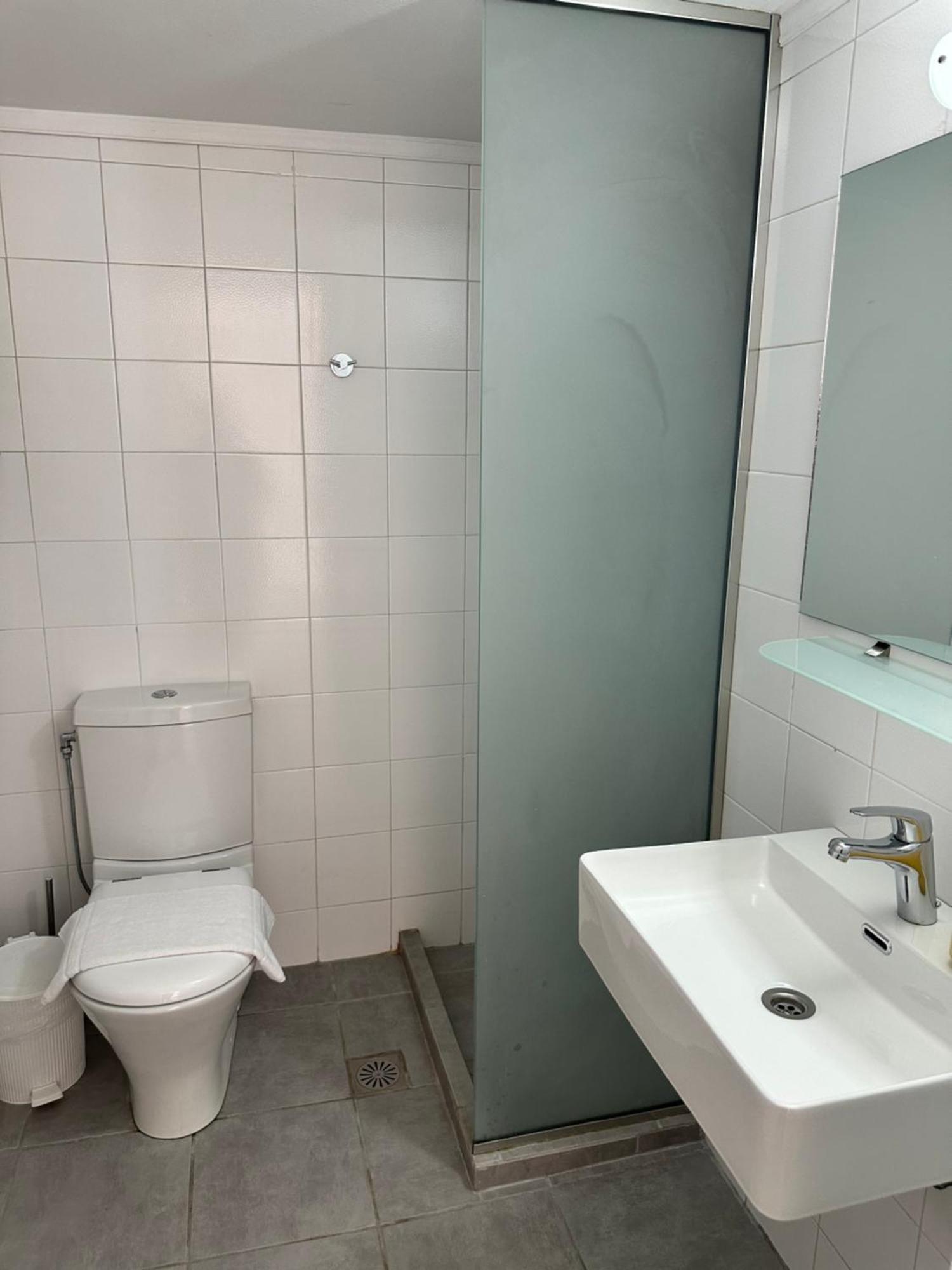 Elio A 1Bdr Apt With Garden 1 Min From The Beach By Hospi Iraklio Exterior foto